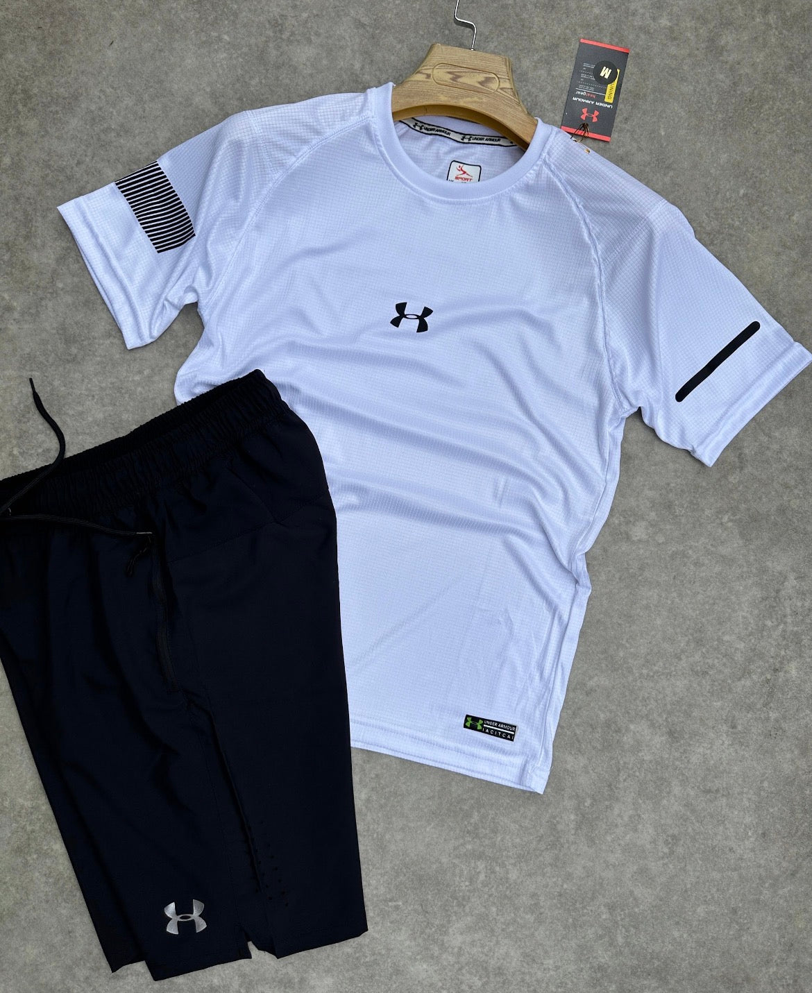 U&A “Black White”